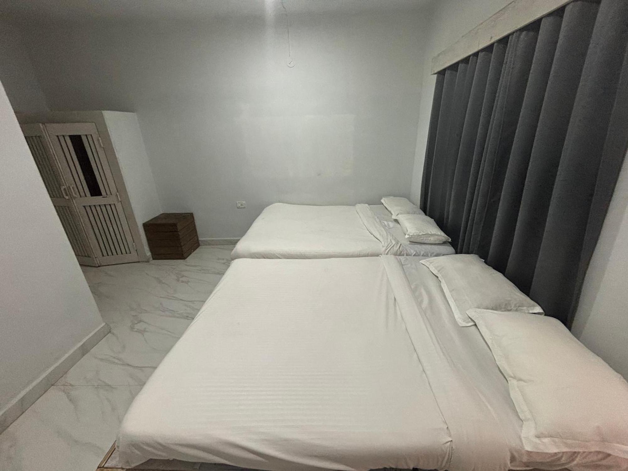 Mehar Rooms Baga Exteriör bild