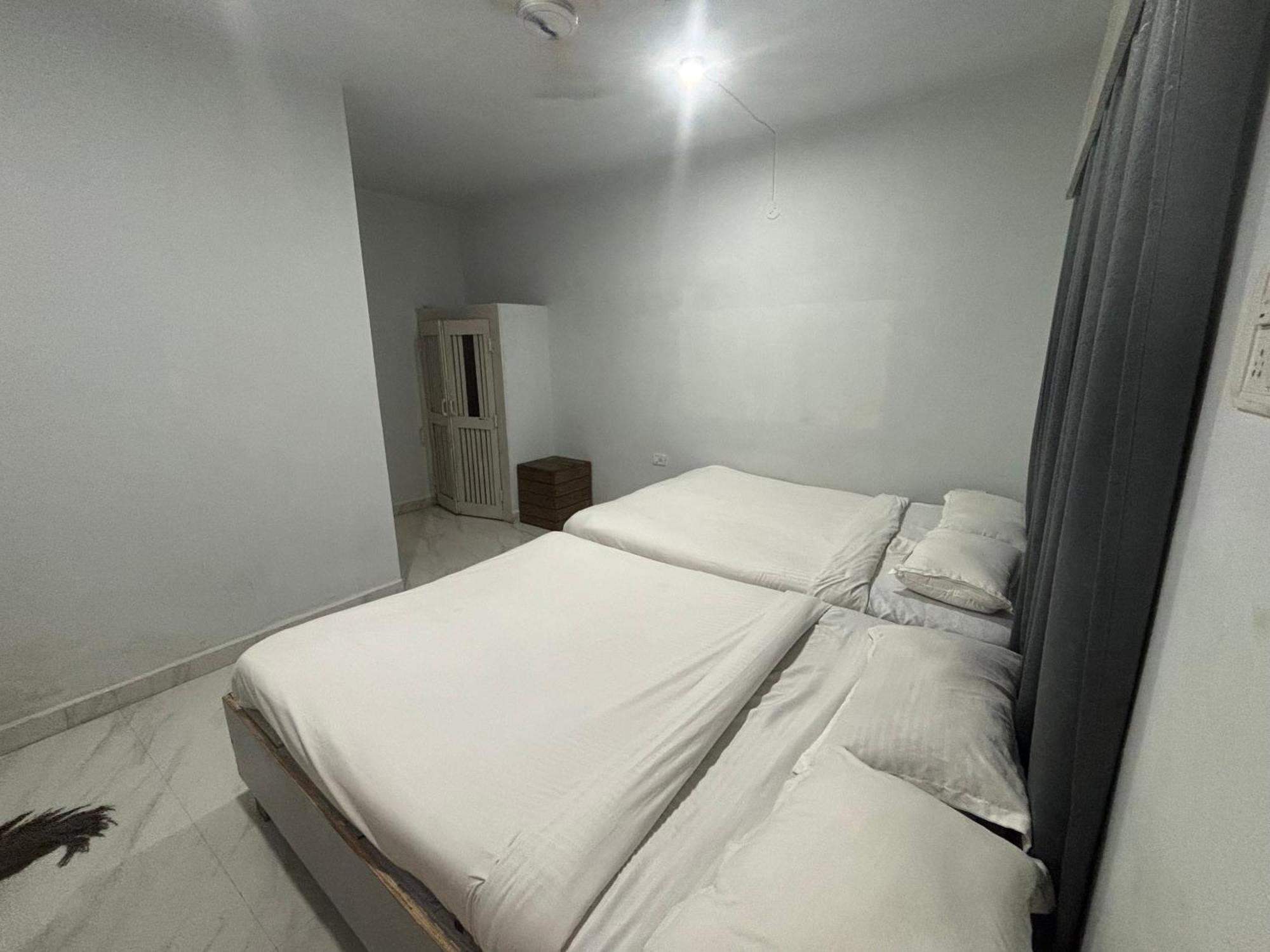 Mehar Rooms Baga Exteriör bild